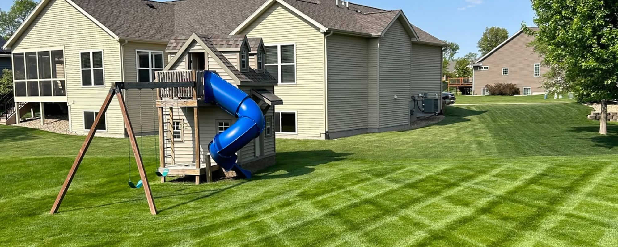 lawn-care-company-utica-01