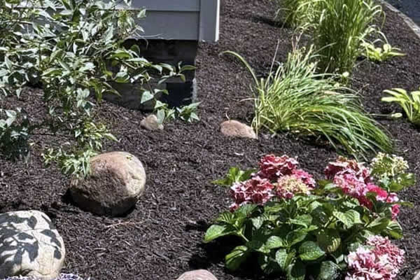 Utica Mulch Installation Services